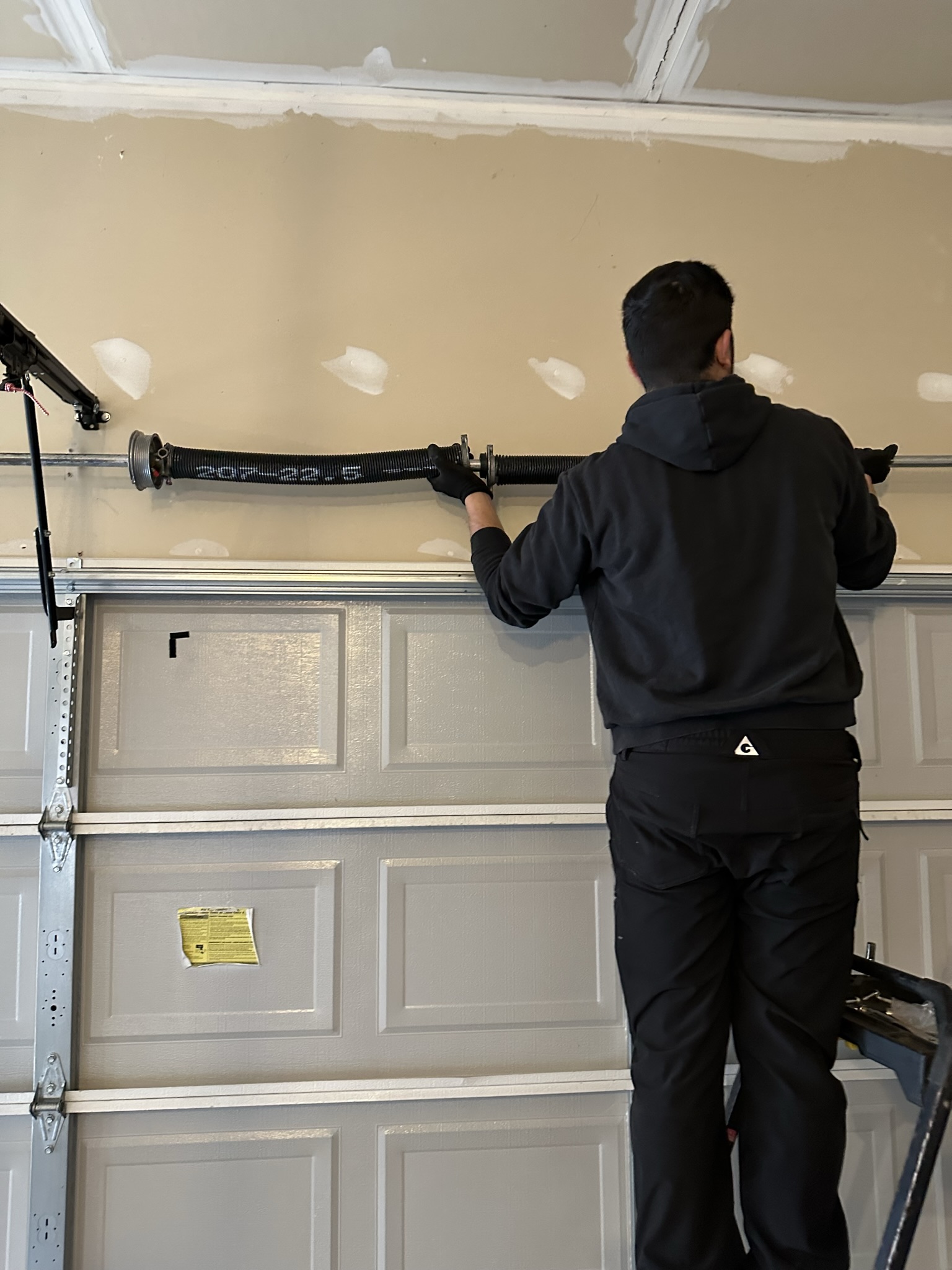 garage door technician